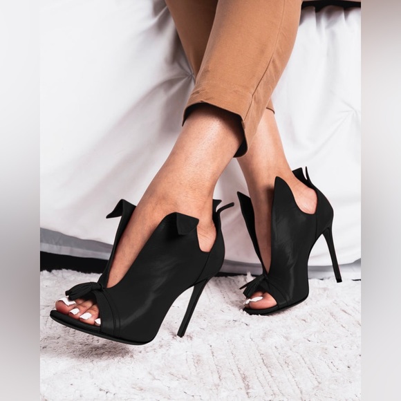 Becki Coakley Heals (Sz 40) Sold Out Online - Picture 1 of 8